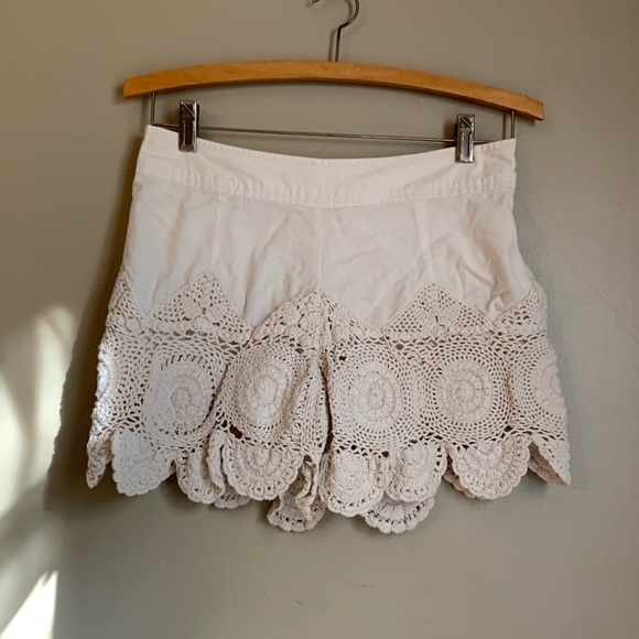 Free People Crochet Applique  Shorts boho festival hippie - Picture 1 of 8
